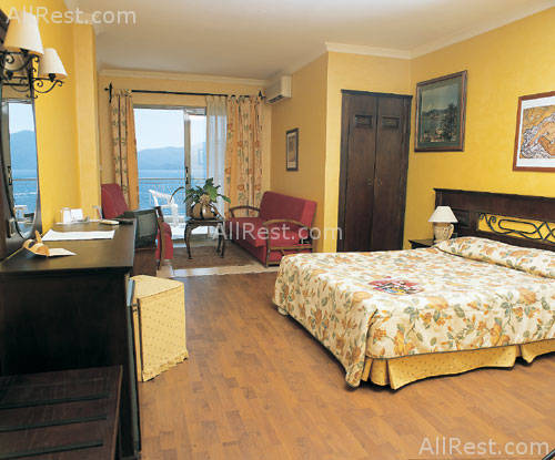 Romance Hotel 3